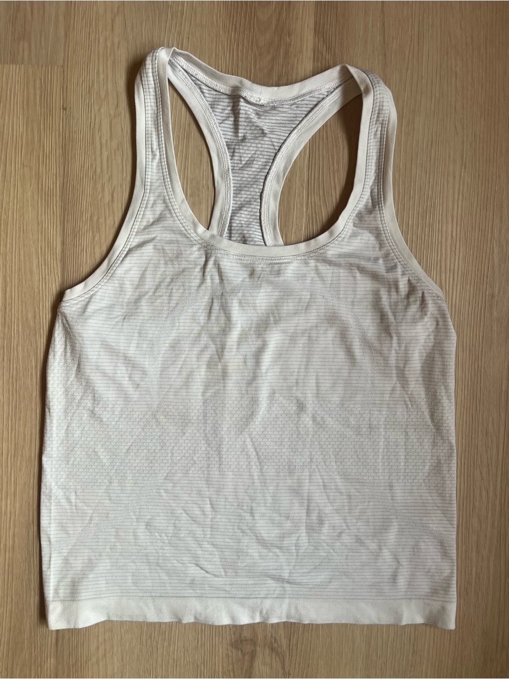 Lululemon White and Grey Swiftly Tech Cropped Racerback Tank Top -Women's size 6 - Picture 3 of 6